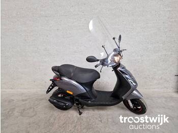 Motorcycle Piaggio Zip 50 4T 45km: picture 1