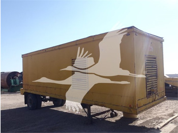 Closed box semi-trailer