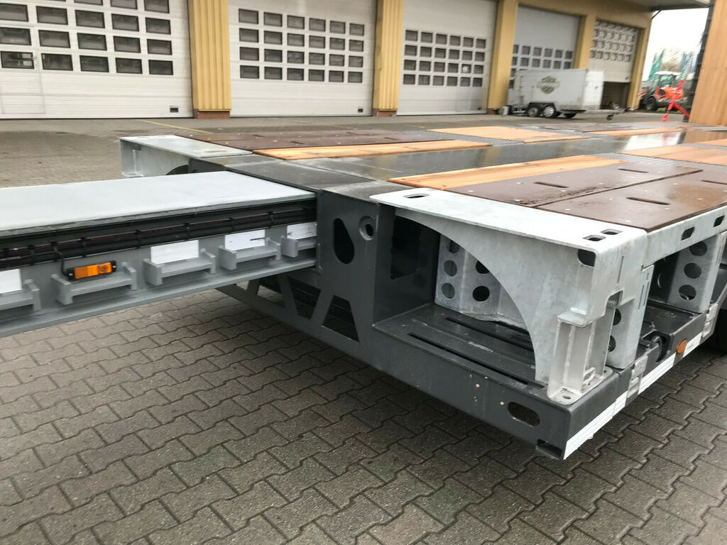 New Low loader semi-trailer Faymonville 4-(2+2)-Achs-Tele-Semi m. Radmulden u. Rampen: picture 5