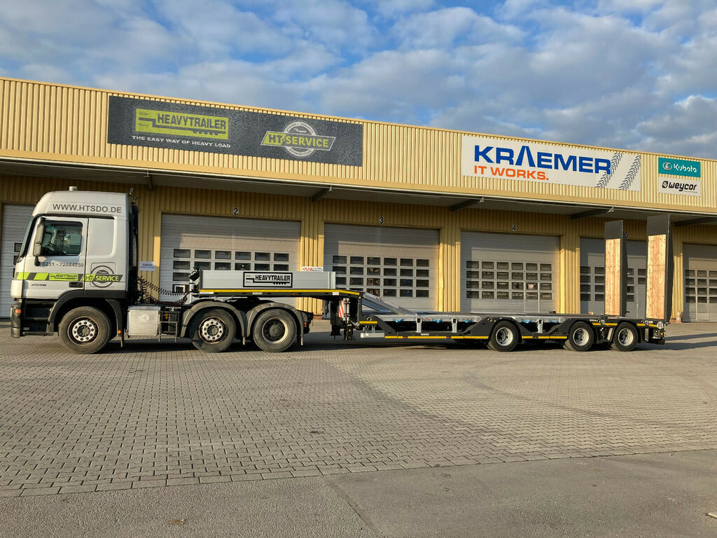 New Low loader semi-trailer Goldhofer 3-Achs-Semi Stepstar m. Radmulden u. hydr Rampen: picture 2