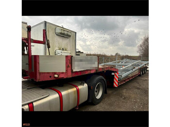Low loader semi-trailer Goldhofer 3 axlad Maskintrailer: picture 1