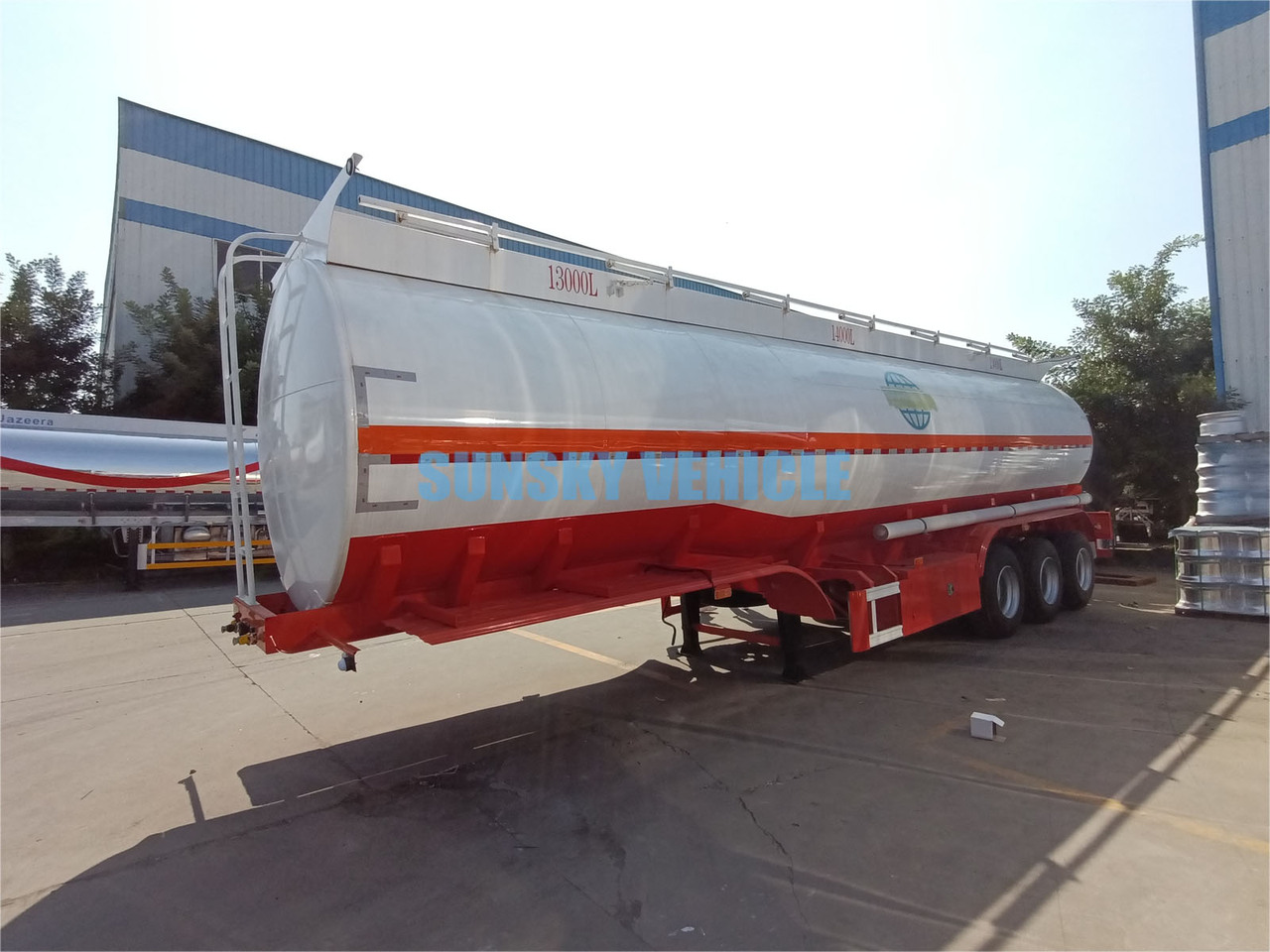 New Tank semi-trailer for transportation of fuel SUNSKY 3 Axle Fuel Tanker Trailer: picture 3