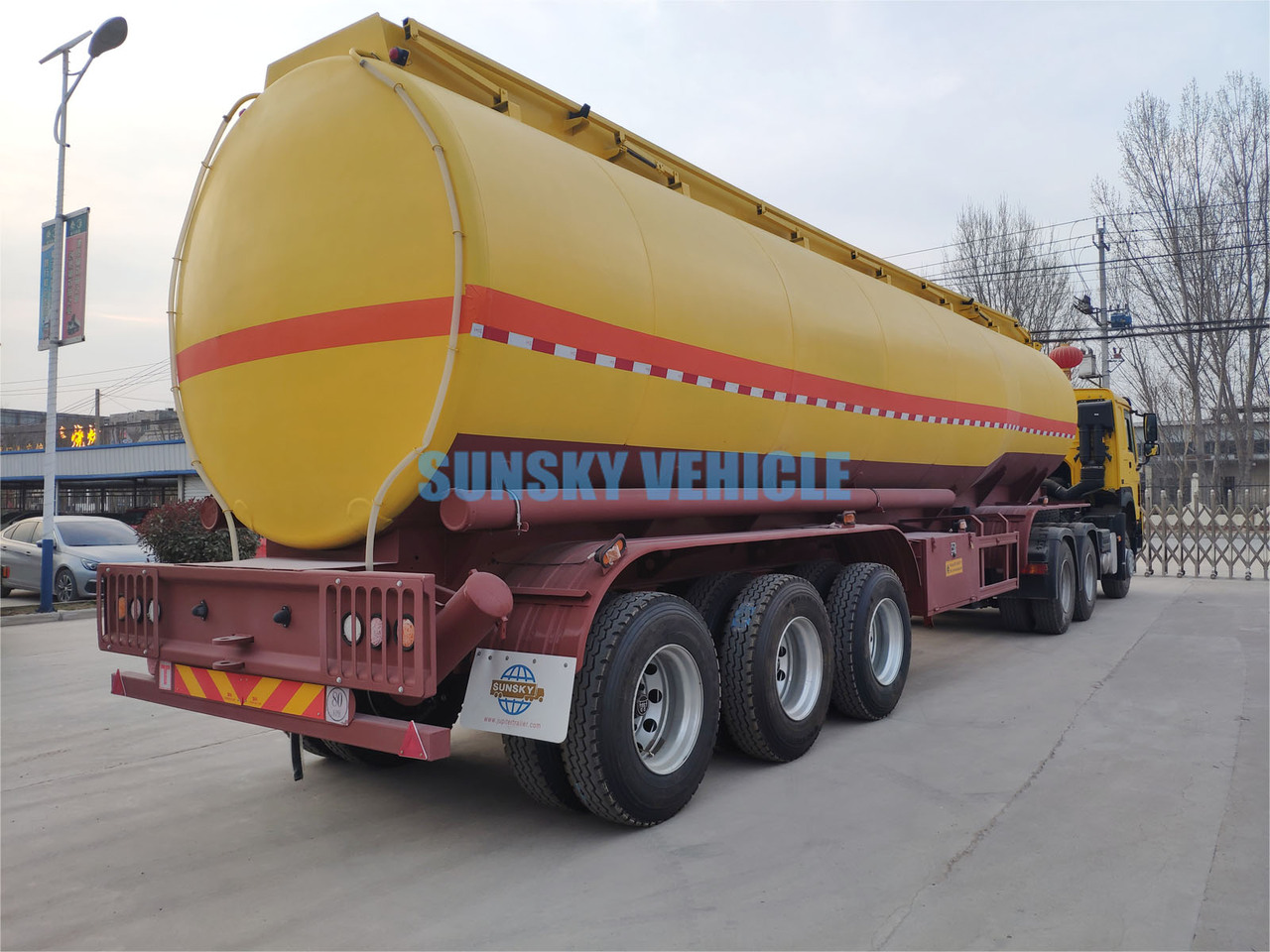 New Tank semi-trailer for transportation of fuel SUNSKY 3 Axle Fuel Tanker Trailer: picture 6
