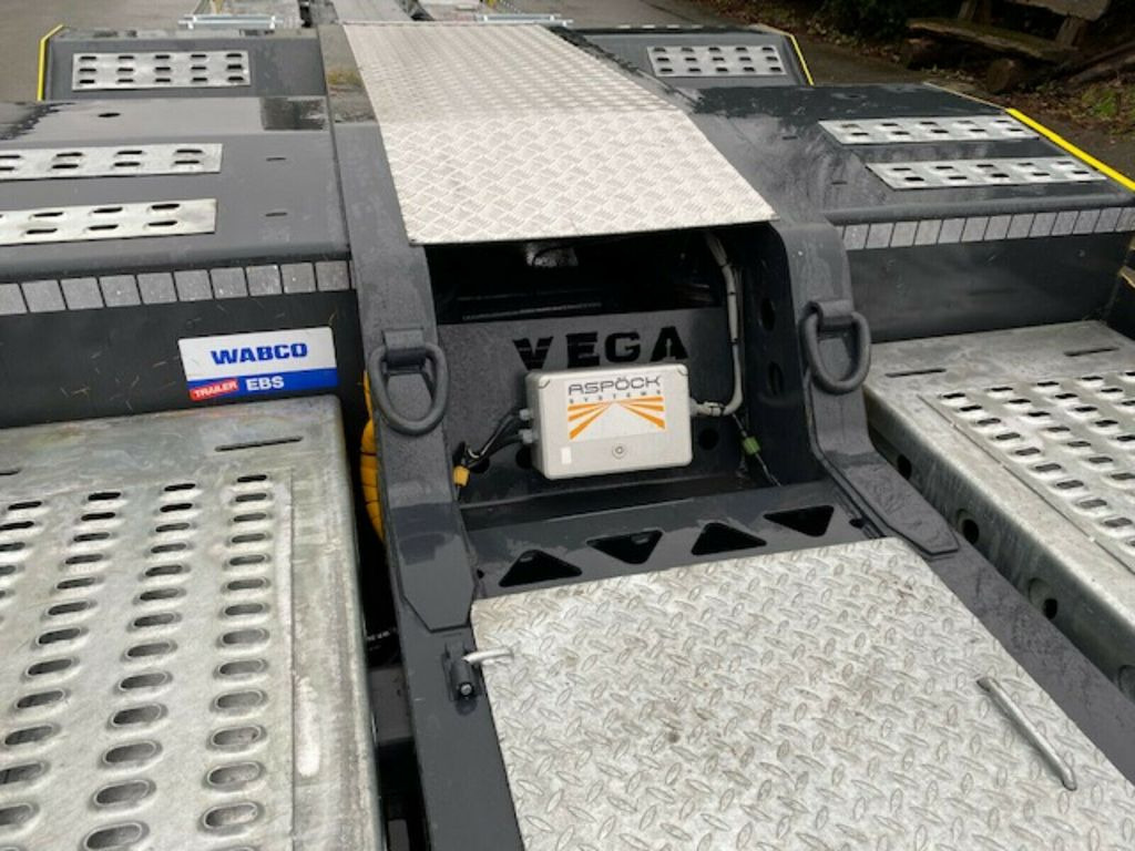 New Autotransporter semi-trailer Vega Truck Carrier Zink+Lenk+LED: picture 5
