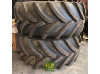 Wheel and tire package for Agricultural machinery 800/70X32 Vredestein: picture 1