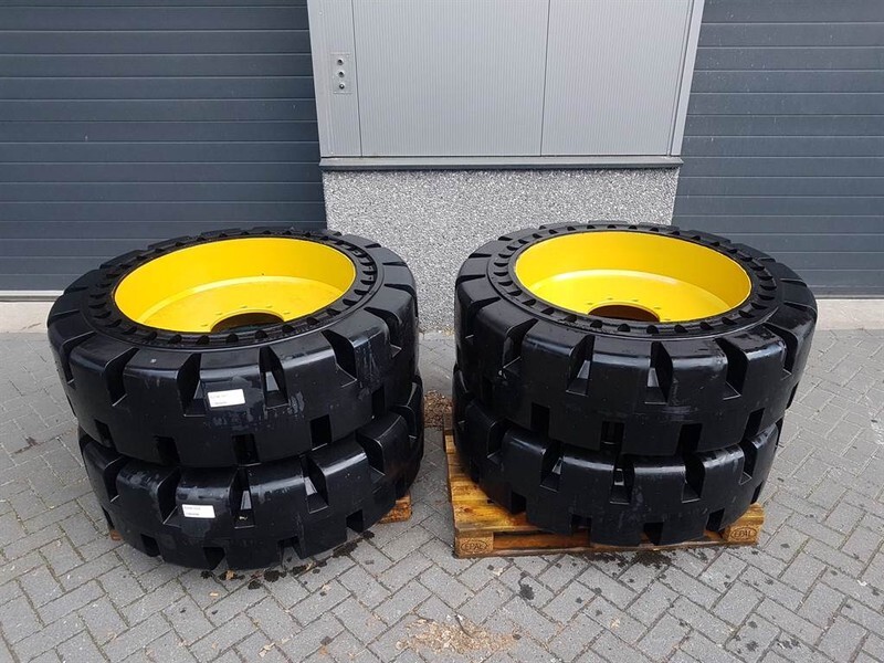 New Wheels and tires for Construction machinery Cat 910/914 - 447-1131 - Tyre/Reifen/Band: picture 3