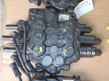 Cnh 9610C28A00 - Hydraulic valve