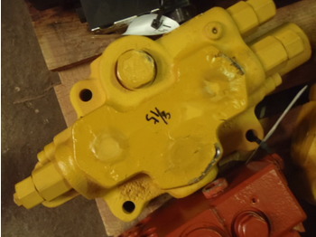 Shibaura ET25D-1 - Hydraulic valve