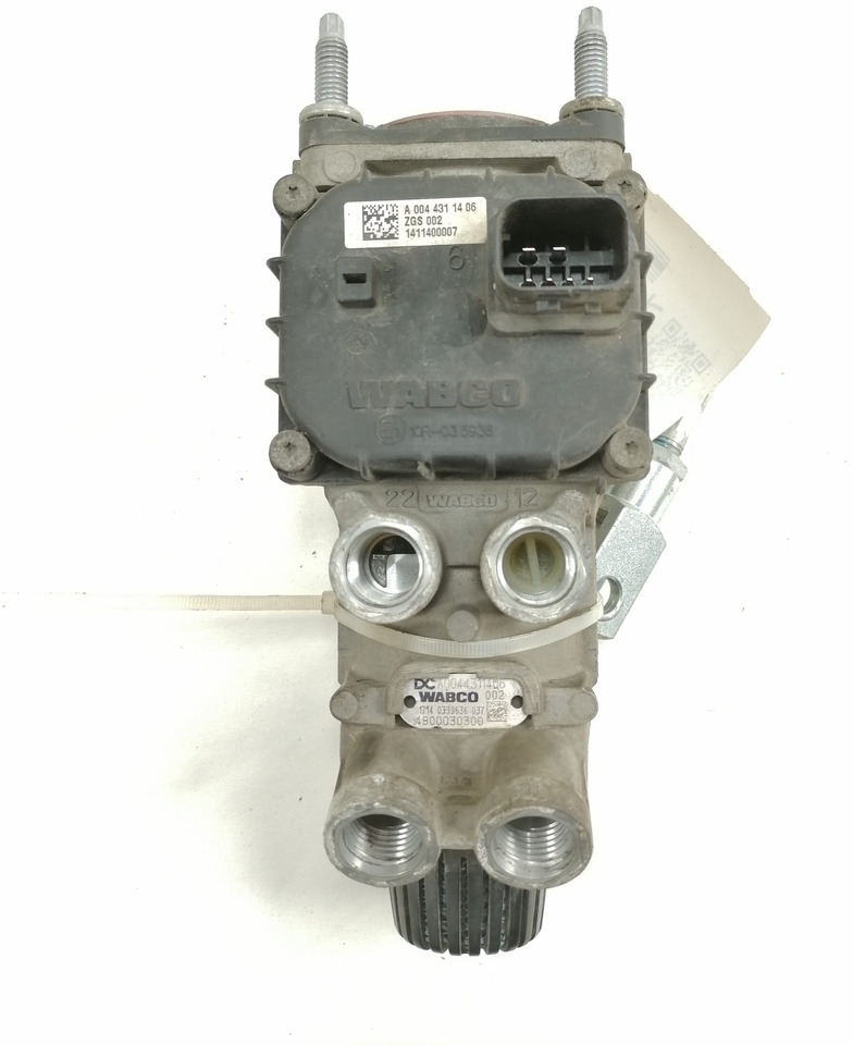 Brake valve for Truck Mercedes-Benz Brake pressure control A0044311406: picture 2