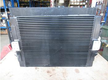 Cnh 76074377 - Oil cooler