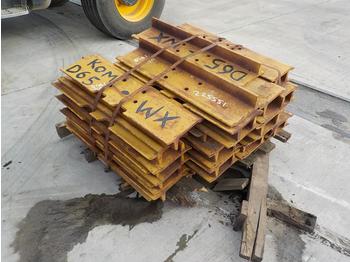 Track for Bulldozer Pallet of Track Pads to suit Komatsu D65WX: picture 1
