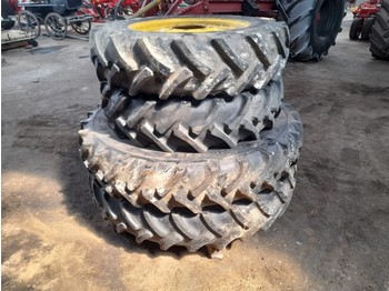 Wheels and tires Pflegeräder passend zu John Deere 3650: picture 1