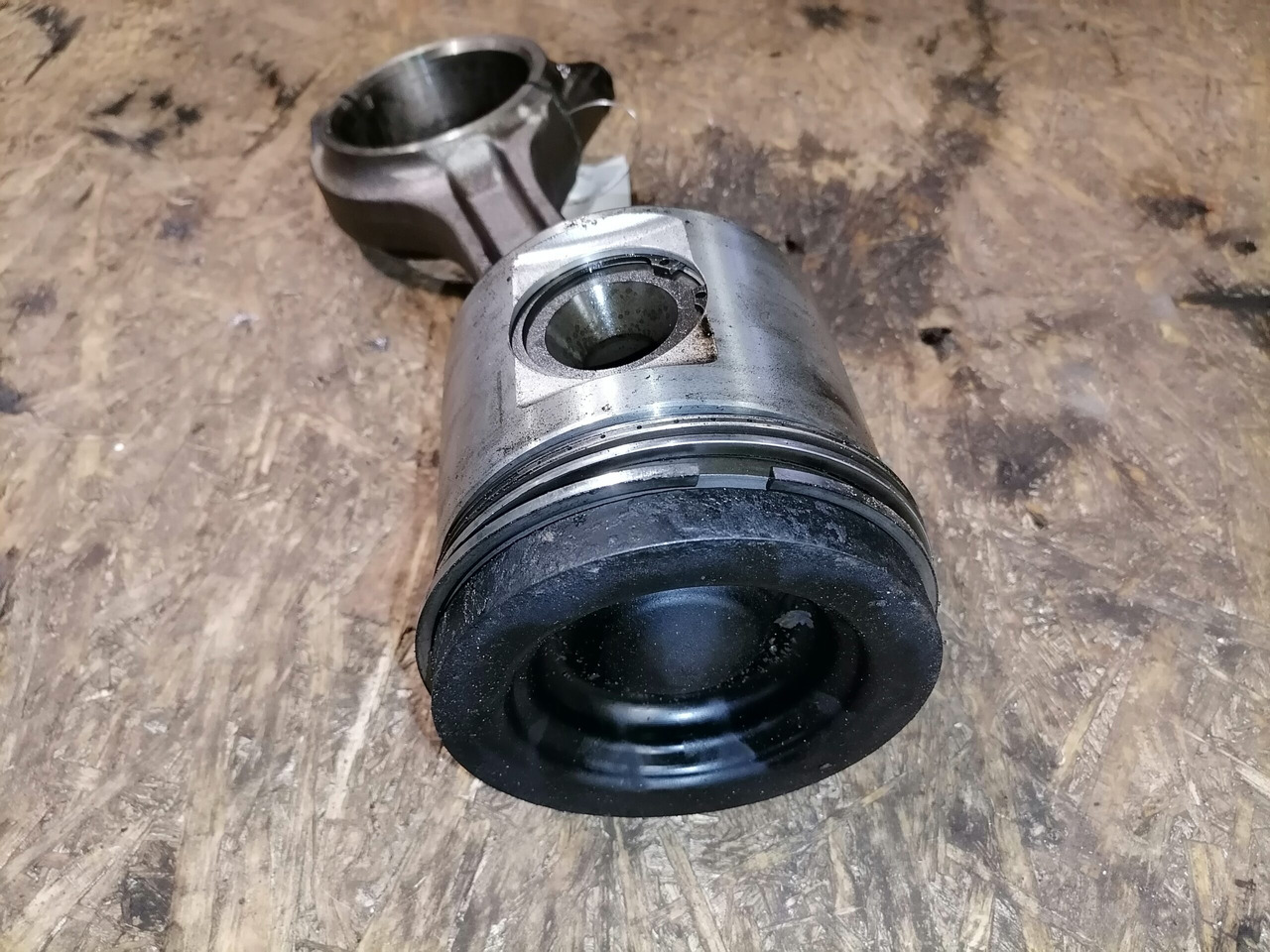 Piston/ Ring/ Bushing for Truck Scania Connecting rod + piston 1798596: picture 5