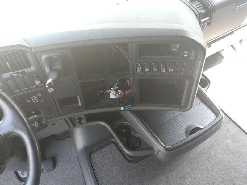 Cab and interior for Truck Scania R SERIE Euro 6: picture 3