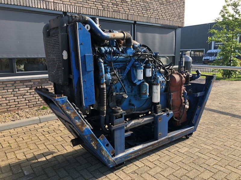 Engine Sisu Valmet Diesel 74.234 ETA 181 HP diesel enine with ZF gearbox: picture 5