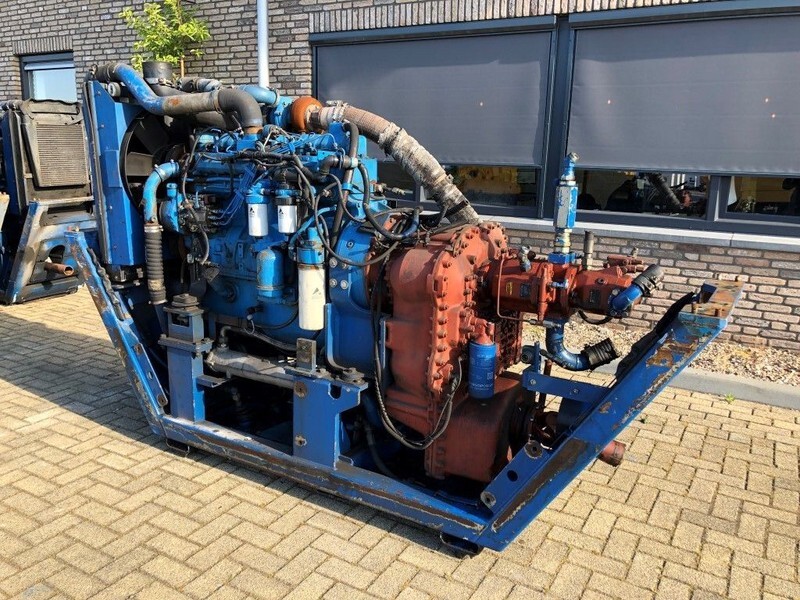 Engine Sisu Valmet Diesel 74.234 ETA 181 HP diesel enine with ZF gearbox: picture 3