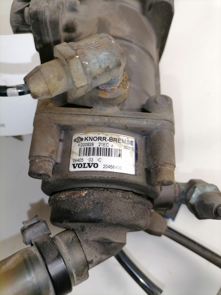 Brake valve for Truck Volvo Brake pressure control 20456400: picture 2