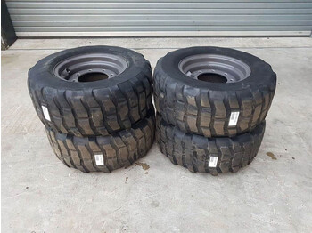 Ahlmann AZ45-Dunlop 385/55R18 (15.5/55R18)-Tire/Reifen - wheels and tires