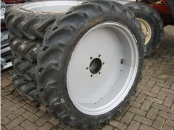New Wheel and tire package for Agricultural machinery tractor wielen + banden 9,5x32-6ply: picture 1