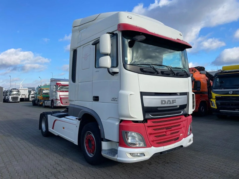 Tractor unit DAF XF 460 Spacecab Euro 6: picture 2