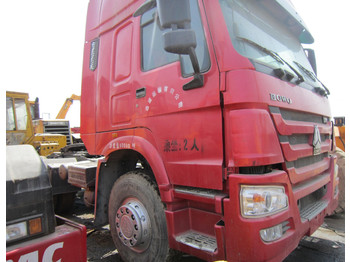 Tractor unit HOWO 375: picture 1