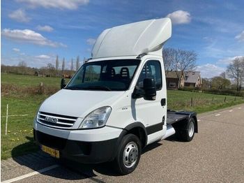 Tractor unit, Van Iveco Daily 35C18 minisattelzug 7000 kg: picture 1