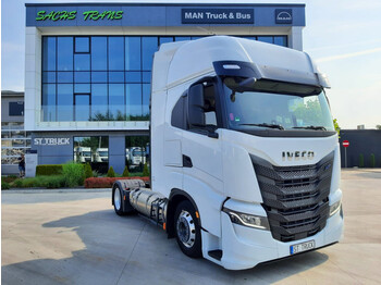 New Tractor unit Iveco S-WAY 460 / LNG / INTARDER: picture 1