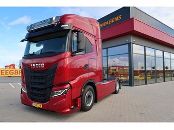 New Tractor unit Iveco S-WAY 480: picture 1