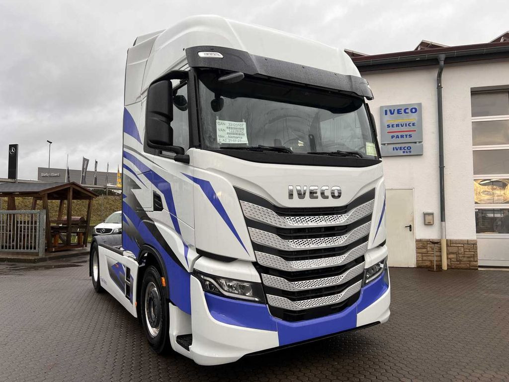 Leasing of Iveco S-Way AS440S49T/P Fuel Hero Intarder Alu 2x Tank  Iveco S-Way AS440S49T/P Fuel Hero Intarder Alu 2x Tank: picture 3