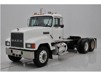 Mack CH 613 - 6X4 - On Camelback - Tractor unit