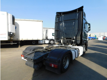 Tractor unit Mercedes Actros 1842: picture 3