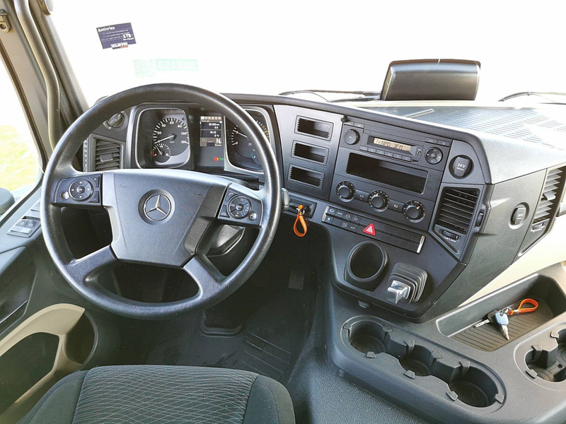 Tractor unit Mercedes-Benz ACTROS 1836 LS only 50 tkm!: picture 9