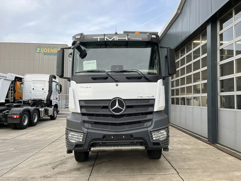 New Tractor unit Mercedes-Benz Actros 3340 S 6x4 ADR Tractor Head: picture 10