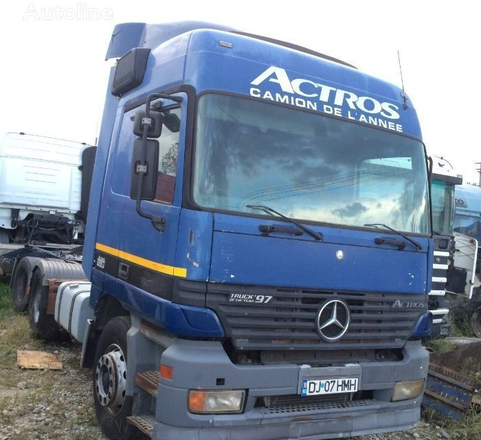 Tractor unit Mercedes-Benz Actros MP1: picture 2