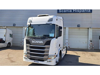 Tractor unit UVES02230116: picture 1