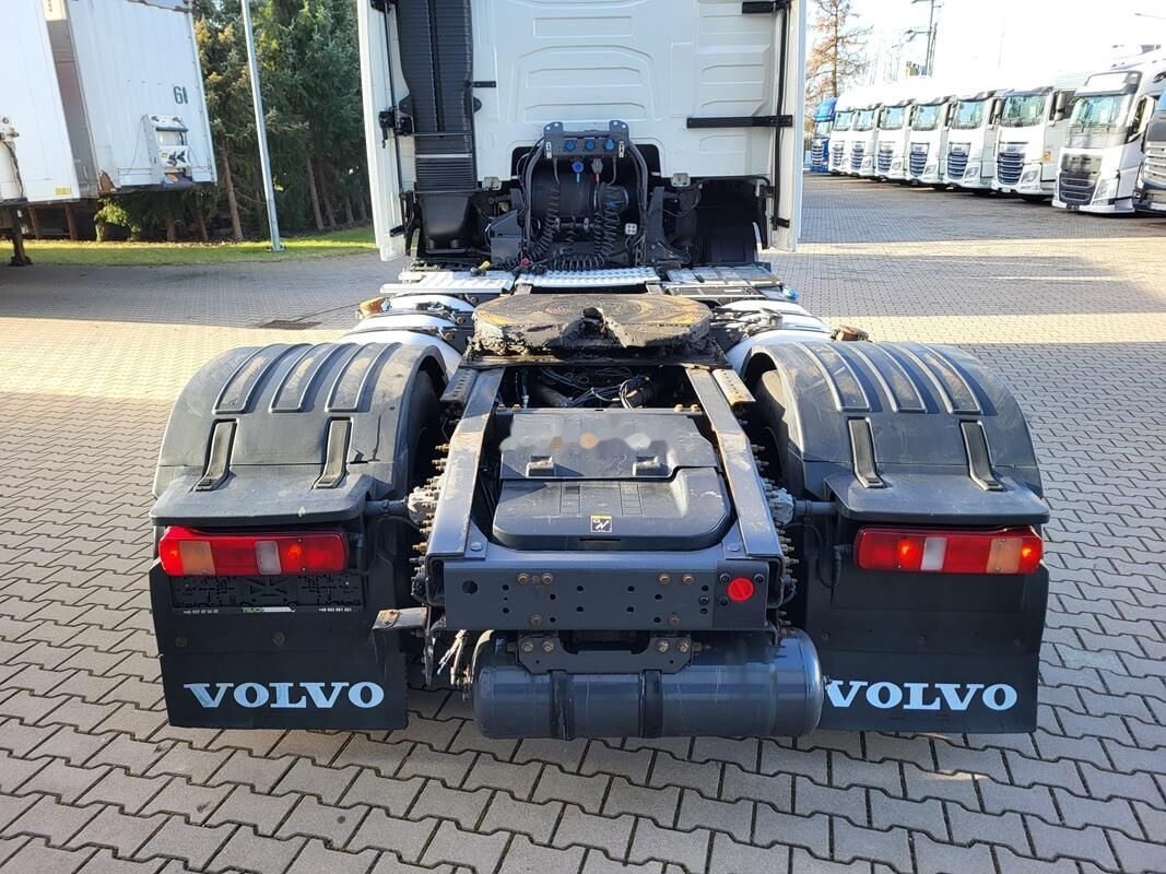Tractor unit Volvo FH500: picture 5