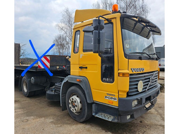 Tractor unit VOLVO FL6