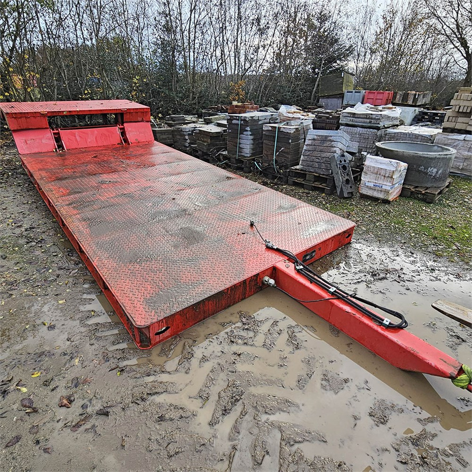 Low loader trailer ABC Stach Agro - Model MT154: picture 2