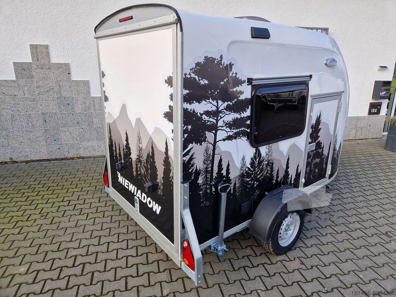 New Car trailer Blyss Niki Life aerodynamischer Schlafanhänger mit Kueche Strom Gas Aussteller 100kmh Fahrwerk: picture 8