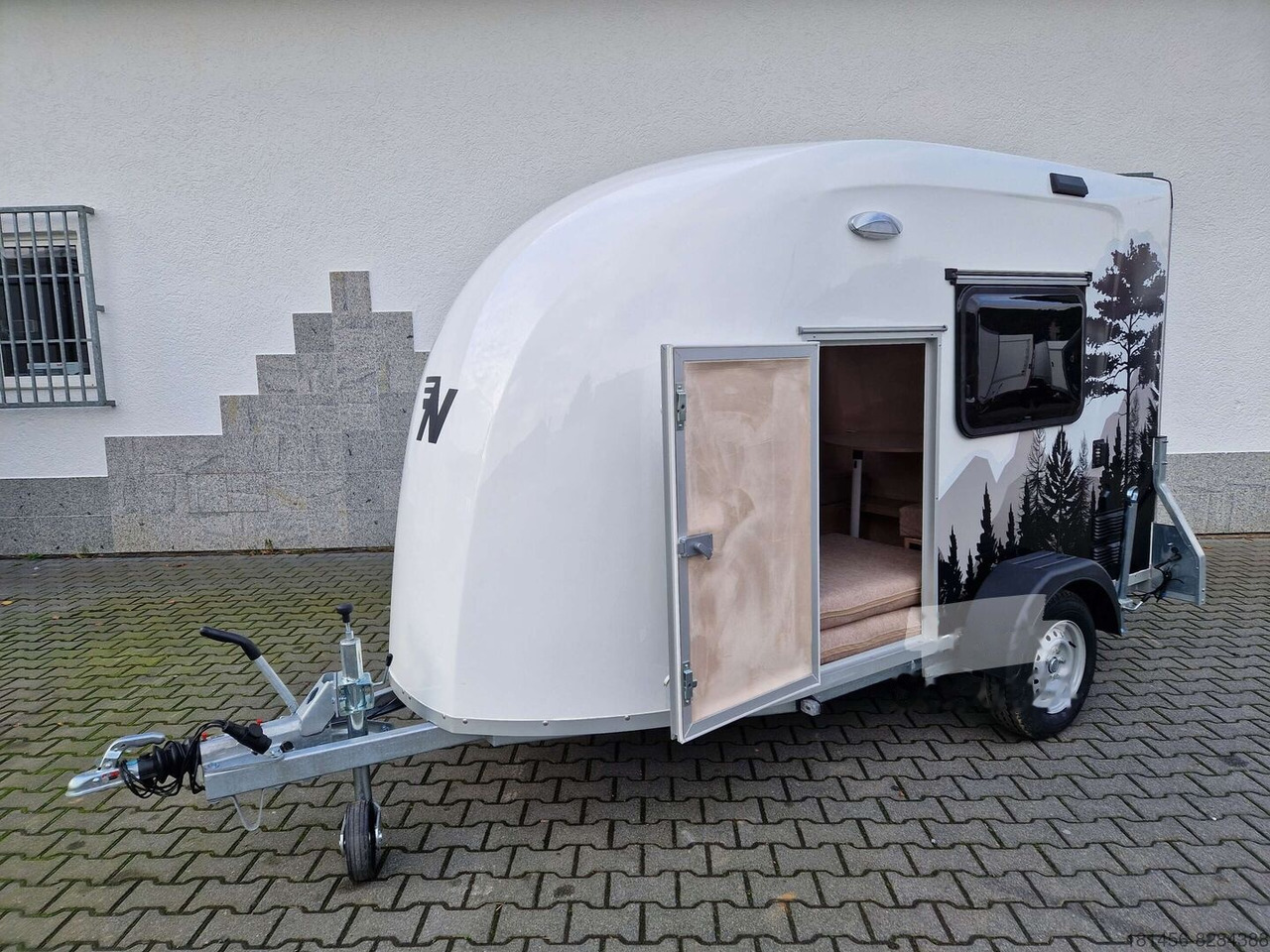 New Car trailer Blyss Niki Life aerodynamischer Schlafanhänger mit Kueche Strom Gas Aussteller 100kmh Fahrwerk: picture 9