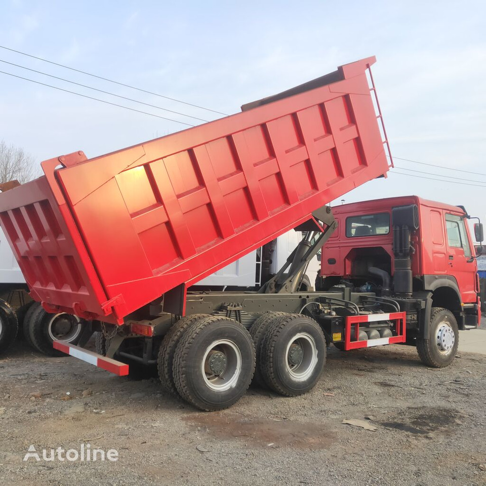 Tipper Howo 6X4 Middle Lift: picture 3
