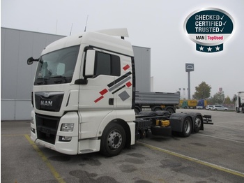 Container transporter/ Swap body truck MAN TGX 26.400 6X2-2 LL: picture 1