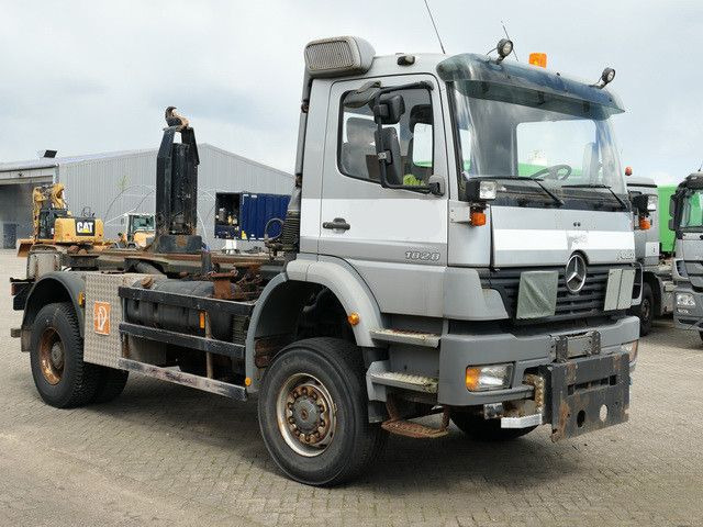 Leasing of Mercedes-Benz 1828 AK Atego 4x4, Allrad, Klima, AHK, Tempomat  Mercedes-Benz 1828 AK Atego 4x4, Allrad, Klima, AHK, Tempomat: picture 2