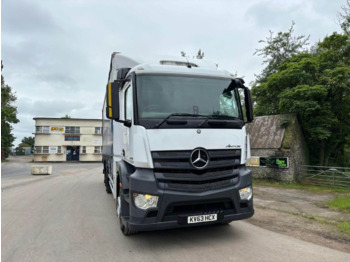 Mercedes-Benz Actros 2530 - Curtainsider truck: picture 4
