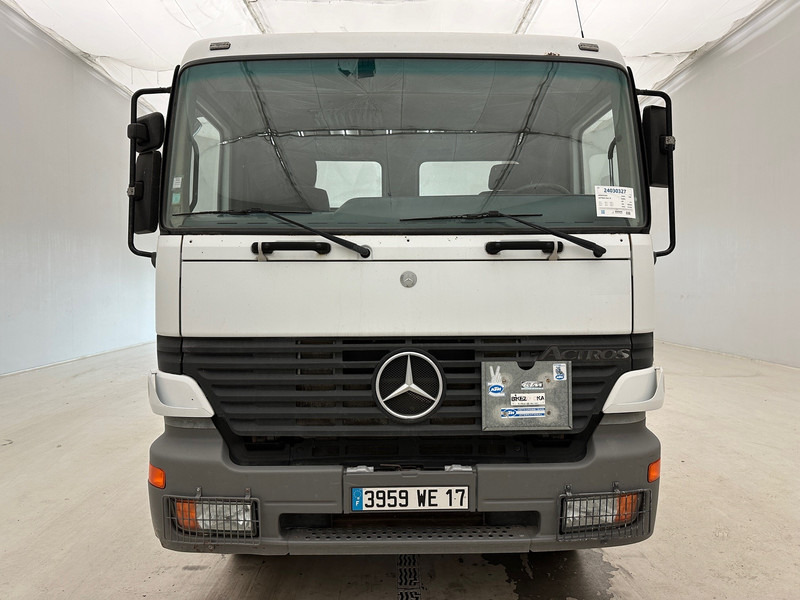Hook lift truck Mercedes-Benz Actros 2631 - 6x4: picture 2