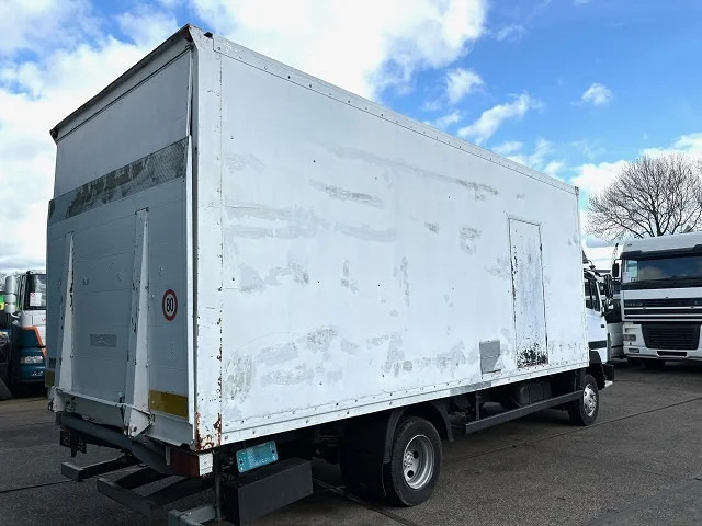 Leasing of Mercedes-Benz LK 814 6-CILINDER WITH PLYWOOD BOX (FULL STEEL SUSPENSION / MANUAL GEARBOX) Mercedes-Benz LK 814 6-CILINDER WITH PLYWOOD BOX (FULL STEEL SUSPENSION / MANUAL GEARBOX): picture 6