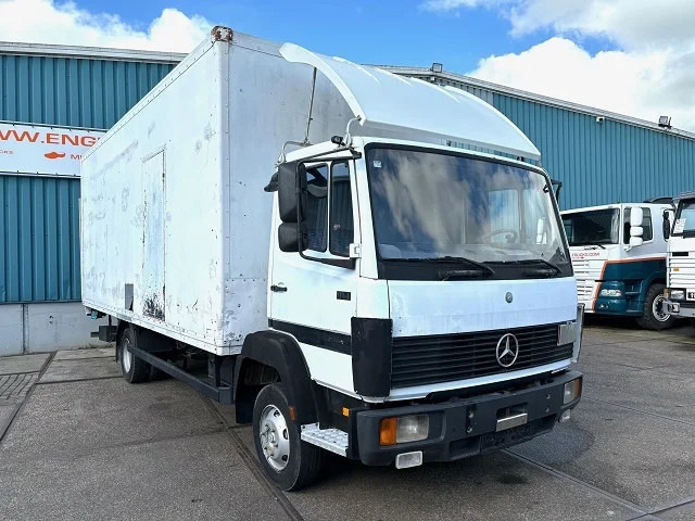 Leasing of Mercedes-Benz LK 814 6-CILINDER WITH PLYWOOD BOX (FULL STEEL SUSPENSION / MANUAL GEARBOX) Mercedes-Benz LK 814 6-CILINDER WITH PLYWOOD BOX (FULL STEEL SUSPENSION / MANUAL GEARBOX): picture 3