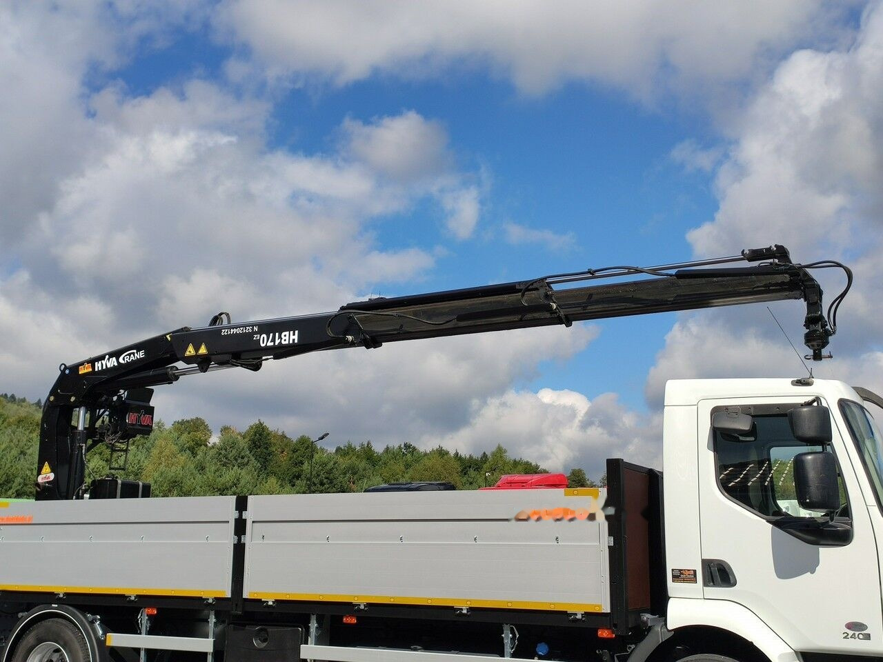 Dropside/ Flatbed truck, Crane truck Renault Midlum 180.240DXI: picture 27