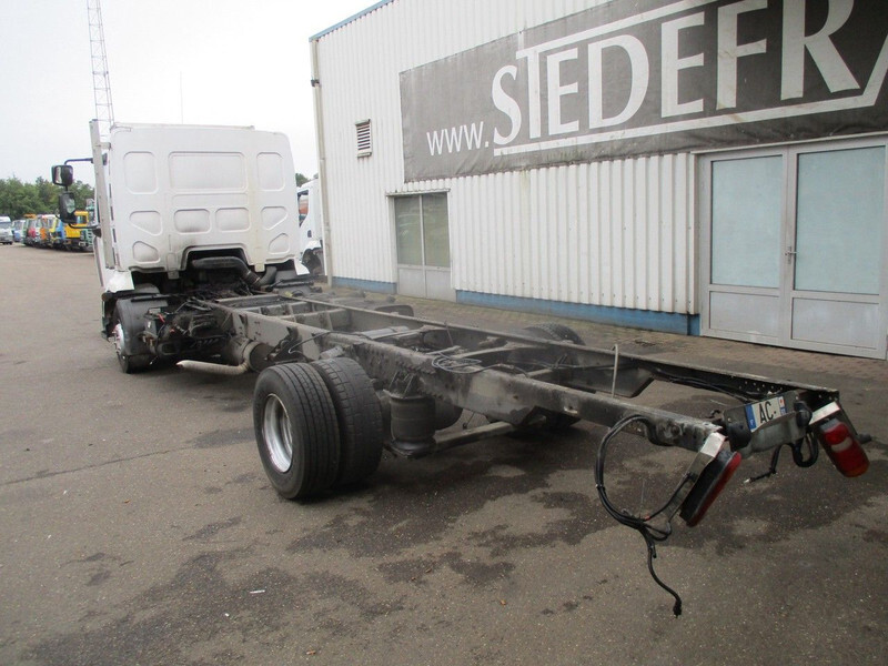 Cab chassis truck Renault Midlum 220 DXI , Airco , Manual , euro 4: picture 5