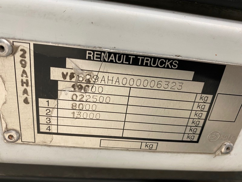 Box truck Renault Premium 270 DXi: picture 14